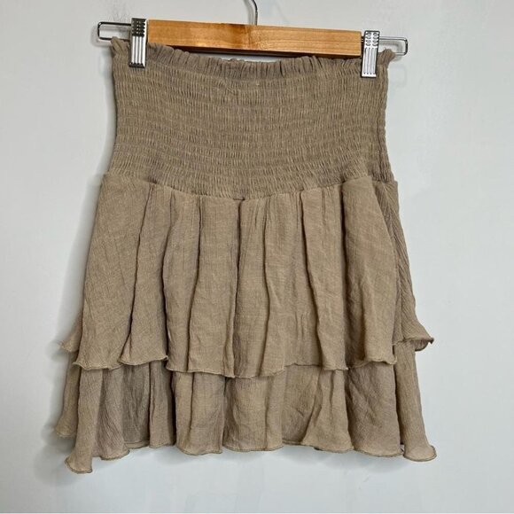 Valleygirl Womens Size AU 8 US 4 Taupe Smocked Ruffle Mini Skirt Pull On Neutral - Picture 2 of 8